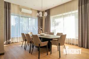 Дом 600м&sup2;, 2-этажный, участок 19 сот.  