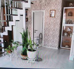 Дом 215м², 2-этажный, участок 9 сот.  