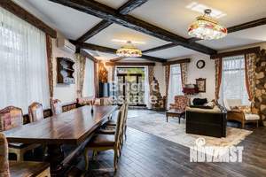 Дом 600м², 4-этажный, участок 15 сот.  