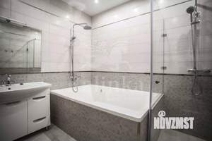 Таунхаус 600м², 2-этажный, участок 10 сот.  
