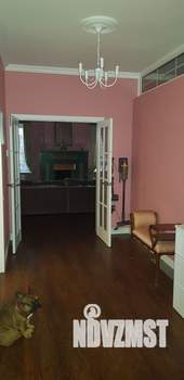Коттедж 285м², 2-этажный, участок 6 сот.  