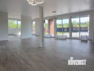 Коттедж 241м², 2-этажный, участок 10 сот.  