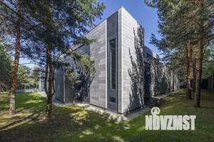 Дом 2241м², 3-этажный, участок 40 сот.  