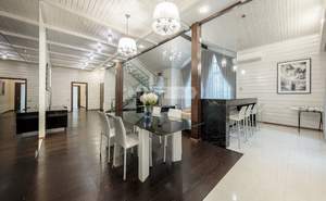 Дом 340м², 2-этажный, участок 40 сот.  