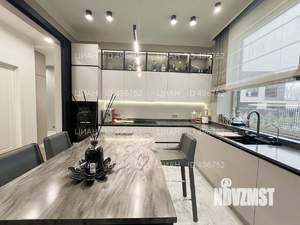 Коттедж 400м², 2-этажный, участок 6 сот.  
