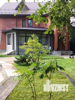 Коттедж 465м², 3-этажный, участок 19 сот.  