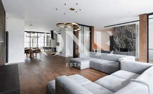 Дом 900м², 4-этажный, участок 3 сот.  