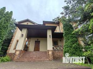 Коттедж 670м², 3-этажный, участок 16 сот.  