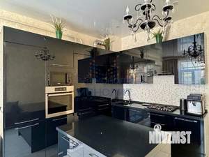 Таунхаус 150м², 3-этажный, участок 2 сот.  