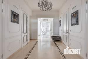 Дом 324м², 2-этажный, участок 14 сот.  