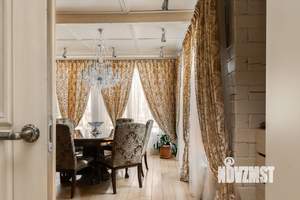 Дом 222м², 2-этажный, участок 30 сот.  