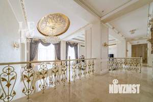 Дом 1000м², 2-этажный, участок 22 сот.  