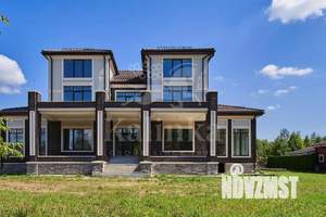 Дом 700м&sup2;, 4-этажный, участок 24 сот.  