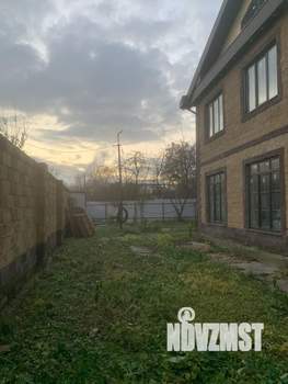 Дом 477м&sup2;, 2-этажный, участок 6 сот.  