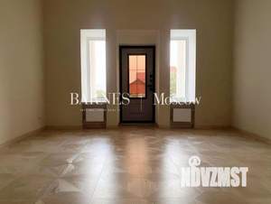 Дом 1000м², 3-этажный, участок 16 сот.  