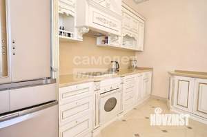 Дом 426м², 3-этажный, участок 11 сот.  
