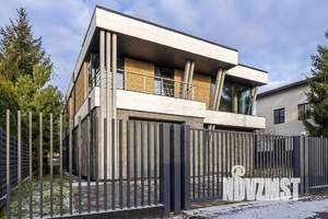 Дом 570м², 2-этажный, участок 12 сот.  