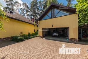 Дом 541м², 2-этажный, участок 28 сот.  