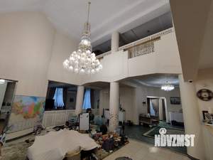 Коттедж 700м², 3-этажный, участок 22 сот.  