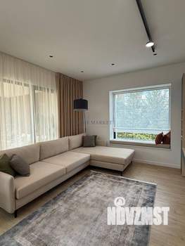 Таунхаус 250м², 3-этажный, участок 5 сот.  
