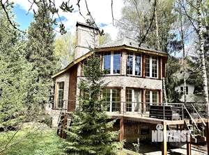 Коттедж 280м², 3-этажный, участок 8 сот.  