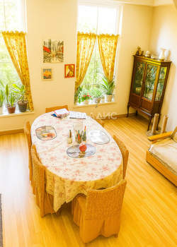 Дом 184м², 2-этажный, участок 4 сот.  