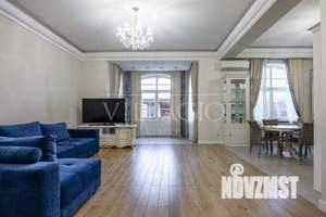 Таунхаус 350м², 3-этажный, участок 3 сот.  