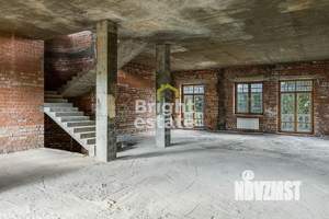 Дом 600м&sup2;, 3-этажный, участок 19 сот.  