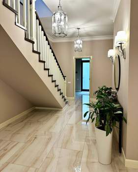 Дом 440м², 2-этажный, участок 6 сот.  