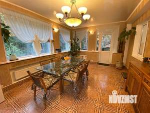 Коттедж 500м², 3-этажный, участок 25 сот.  