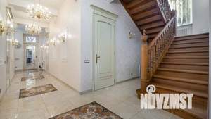 Коттедж 270м², 2-этажный, участок 12 сот.  