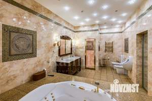 Дом 1650м², 2-этажный, участок 49 сот.  