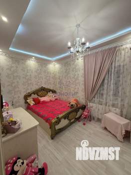 Коттедж 560м², 3-этажный, участок 8 сот.  