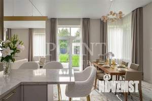 Коттедж 250м², 2-этажный, участок 10 сот.  