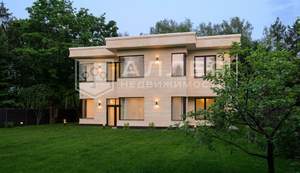 Дом 250м², 2-этажный, участок 10 сот.  