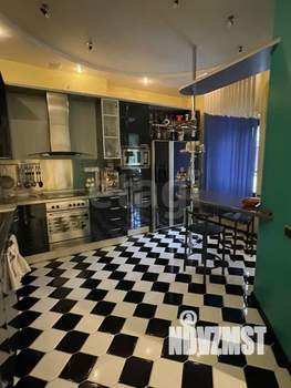 Дом 450м², 2-этажный, участок 33 сот.  