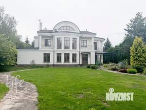 Дом 625м², 2-этажный, участок 18 сот.  