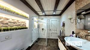 Дом 318м&sup2;, 3-этажный, участок 25 сот.  