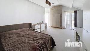 Таунхаус 450м², 4-этажный, участок 2 сот.  