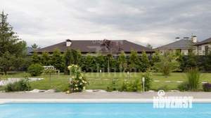 Дом 415м&sup2;, 2-этажный, участок 18 сот.  