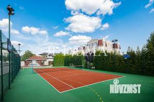 Дом 1650м², 2-этажный, участок 45 сот.  