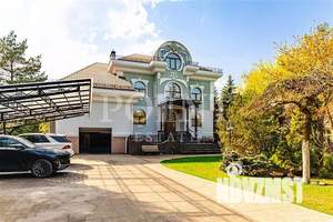 Коттедж 760м², 3-этажный, участок 30 сот.  