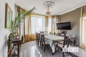 Коттедж 740м², 3-этажный, участок 21 сот.  