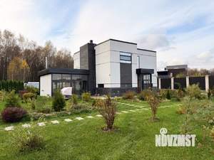 Коттедж 215м², 2-этажный, участок 21 сот.  