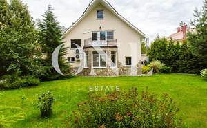 Дом 320м², 2-этажный, участок 9 сот.  