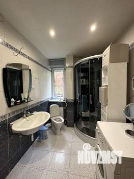 Коттедж 210м², 3-этажный, участок 312 сот.  