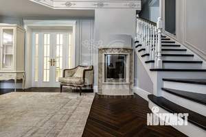 Дом 360м², 3-этажный, участок 15 сот.  