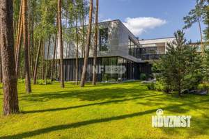 Дом 1050м², 2-этажный, участок 30 сот.  