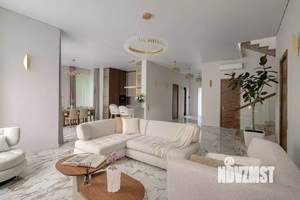 Дом 250м², 2-этажный, участок 10 сот.  