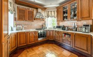Дача 580м², 3-этажный, участок 0 сот.  